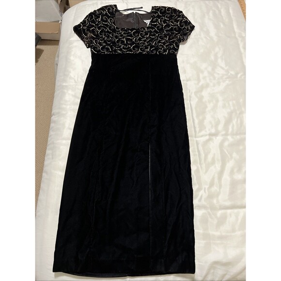 VTG Jessica Howard Velvet Maxi Dress Size 14 Black Gold Embroidered Front Slit - Picture 1 of 16